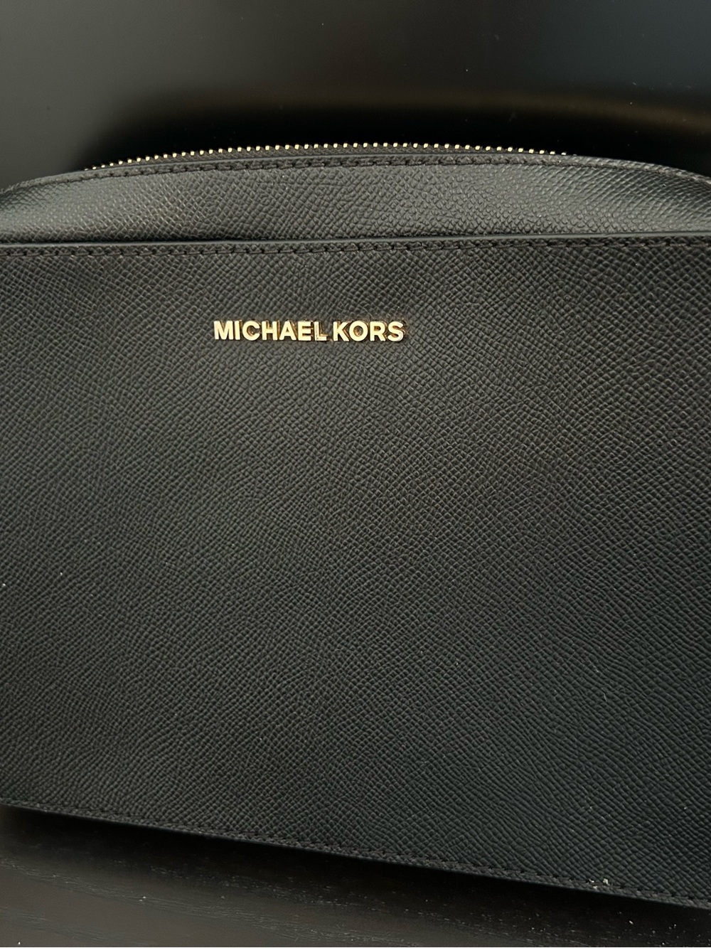 Michael Kors Black Leather Jet Set Santiago Crossbody with Gold Hardware - Picture 2 of 10